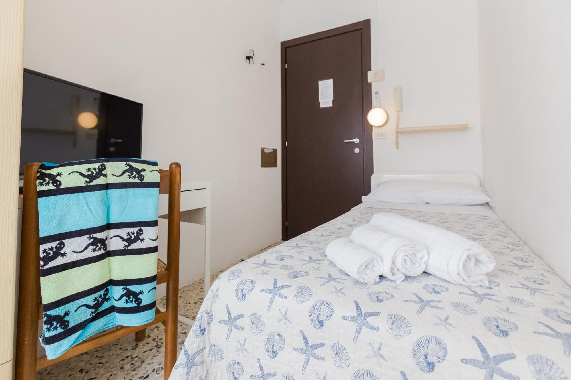 Hotel Sanremo Ρίμινι Δωμάτιο φωτογραφία